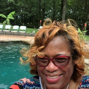 Meet your Posher, Annette